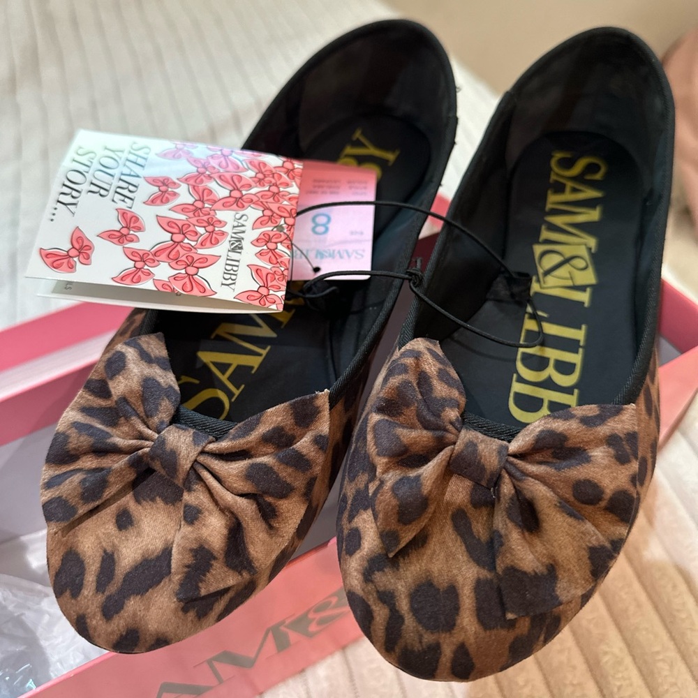 Leopard-print flats with bow